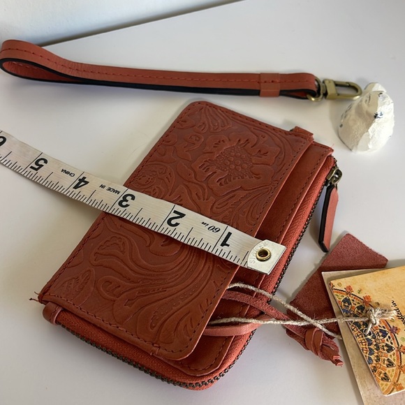 Artisan Genuine Leather Wallet New With Tag 🏷️ - Picture 10 of 10